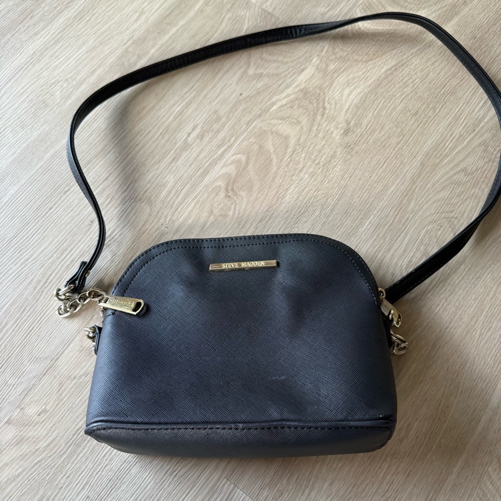 Steve Madden Elegant Black Crossbody Bag